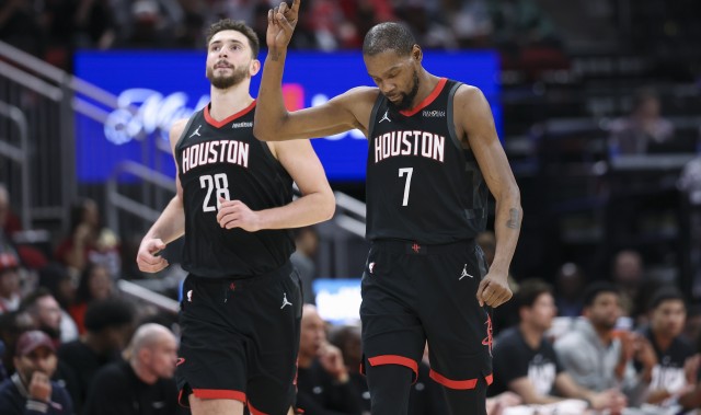 开云下载-和KD俩人14失误！申京：我们在场上有点急躁 会通过看录像来纠正